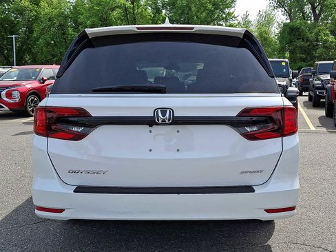 Used 2023 Honda Odyssey Sport image 5