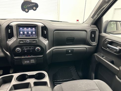 Certified 2022 Chevrolet Silverado 1500 Custom w/ LPO, Dark Essentials Package AWD/4WD image 25