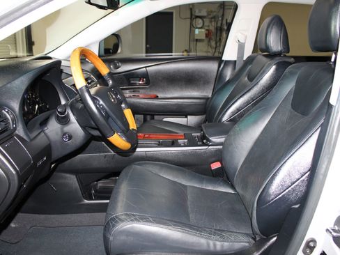 Used 2012 Lexus RX 350 FWD w/ Premium Pkg image 24