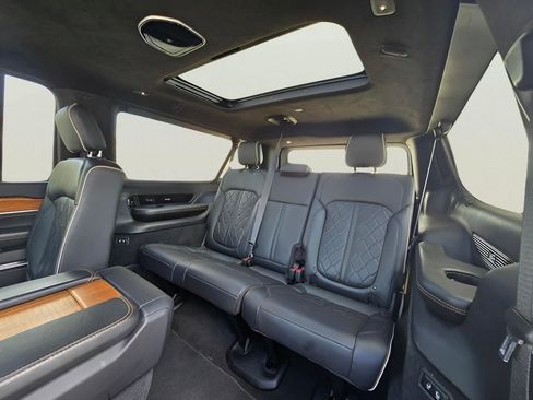 Used 2024 Jeep Grand Wagoneer L Series III image 27