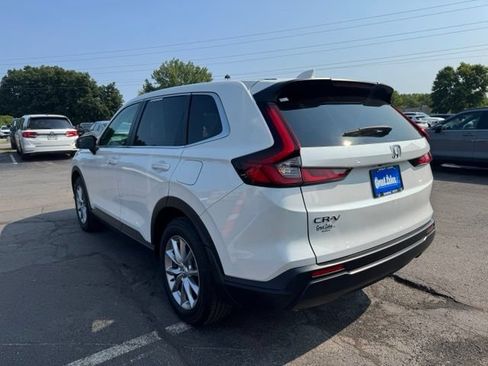 Used 2026 Honda CR-V EX image 4