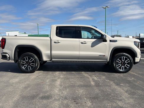 New 2026 GMC Sierra 1500 AT4 w/ AT4 Premium Package image 4