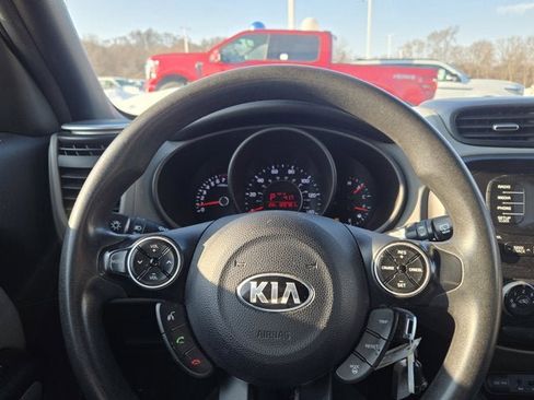 Used 2015 Kia Soul image 25