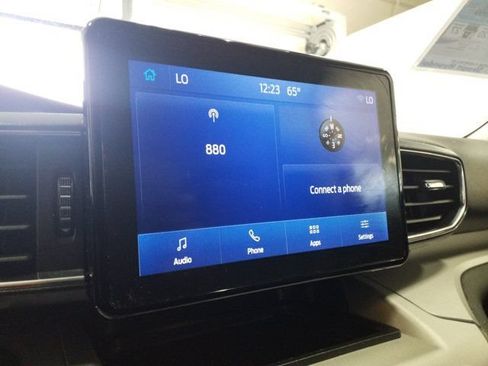 Used 2023 Ford Explorer XLT w/ Equipment Group 202A AWD/4WD image 6