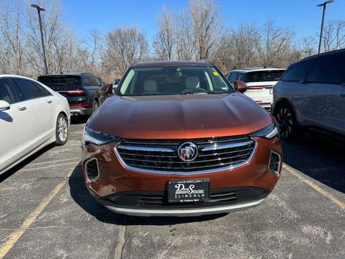 Used 2022 Buick Envision Essence w/ Technology Package I image 2