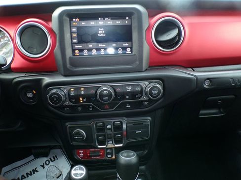 Used 2021 Jeep Wrangler Unlimited Rubicon w/ Cold Weather Group image 25