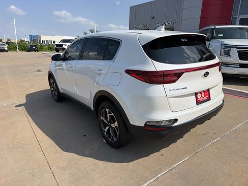 Used 2022 Kia Sportage LX FWD image 3