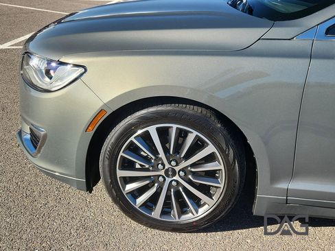 Used 2017 Lincoln MKZ Select w/ Select Plus Package image 10