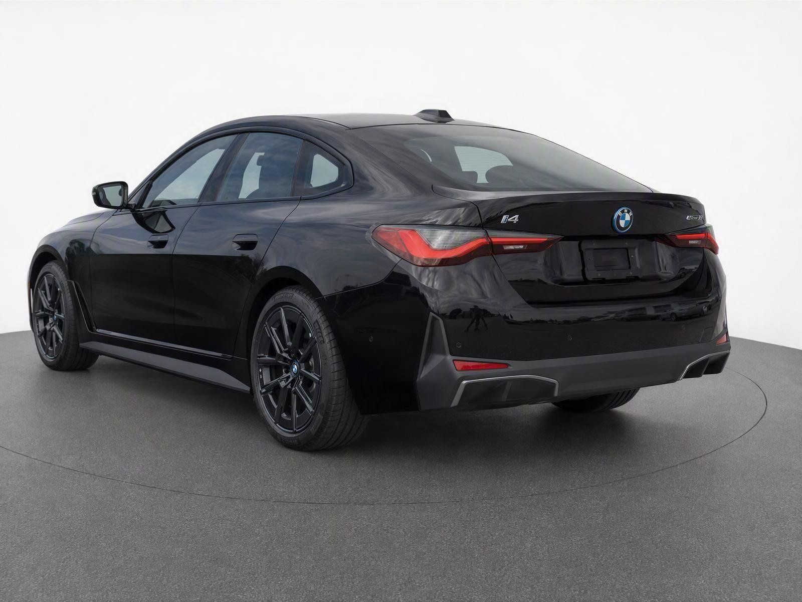 Used 2023 BMW i4 eDrive35 RWD image 6