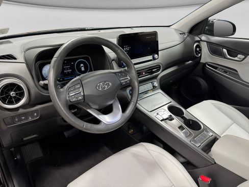 Used 2023 Hyundai Kona Limited w/ Cargo Package FWD image 18