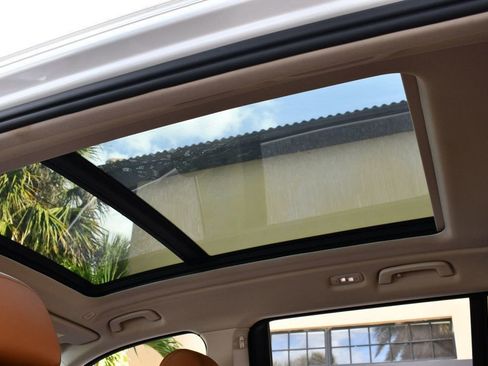 Used 2021 BMW X7 xDrive40i w/ Premium Package 2 image 60