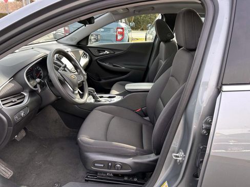Used 2024 Chevrolet Malibu LT FWD image 11