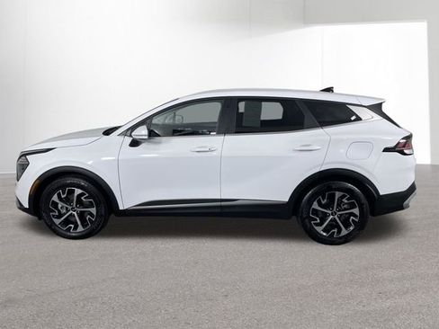 Used 2025 Kia Sportage EX image 14