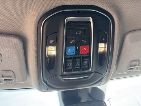 Used 2021 Jeep Grand Cherokee L Limited image 40