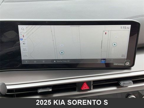 Certified 2025 Kia Sorento S image 19
