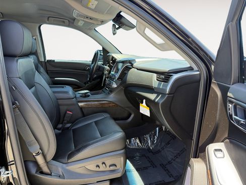 Used 2020 Chevrolet Tahoe LT w/ LT Midnight Edition RWD image 19