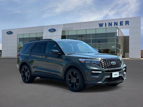 Used 2023 Ford Explorer ST-Line AWD/4WD image 5