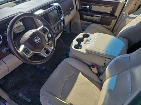 Used 2016 RAM 1500 Laramie w/ Convenience Group image 9