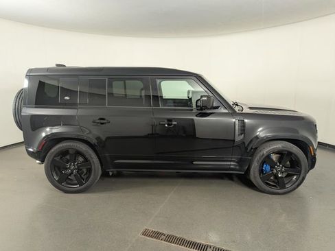 Used 2022 Land Rover Defender 110 V8 AWD/4WD image 8