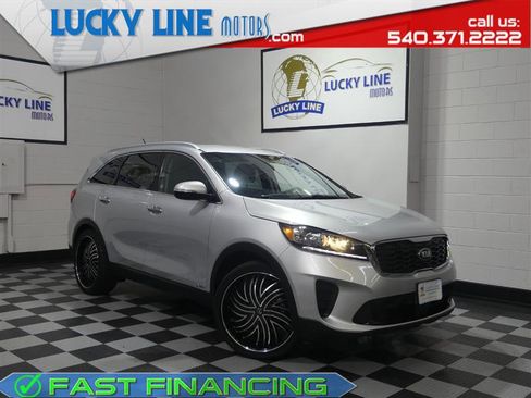 Used 2020 Kia Sorento LX w/ LX I4 Convenience Package image 1