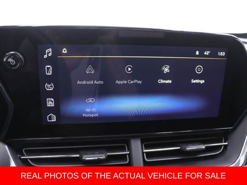 Used 2024 Chevrolet Trax RS w/ Sunroof Package image 8