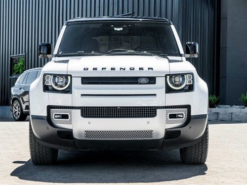 Used 2024 Land Rover Defender 110 S AWD/4WD image 4