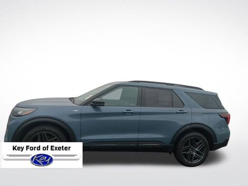 Used 2025 Ford Explorer ST-Line w/ Premium Package image 5