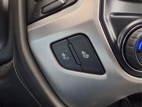 Used 2017 GMC Sierra 1500 SLE w/ SLE Value Package AWD/4WD image 25