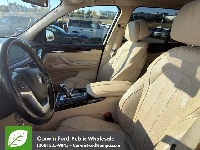 Used 2015 BMW X5 xDrive35i w/ Premium Package AWD/4WD image 9