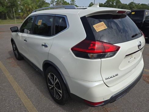 Used 2019 Nissan Rogue SV w/ Premium Package FWD image 9