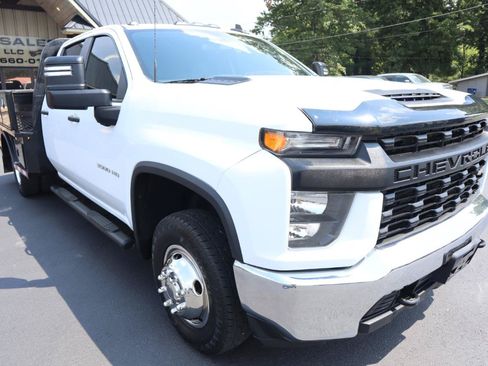 Used 2022 Chevrolet Silverado 3500 W/T w/ WT Convenience Package AWD/4WD image 3