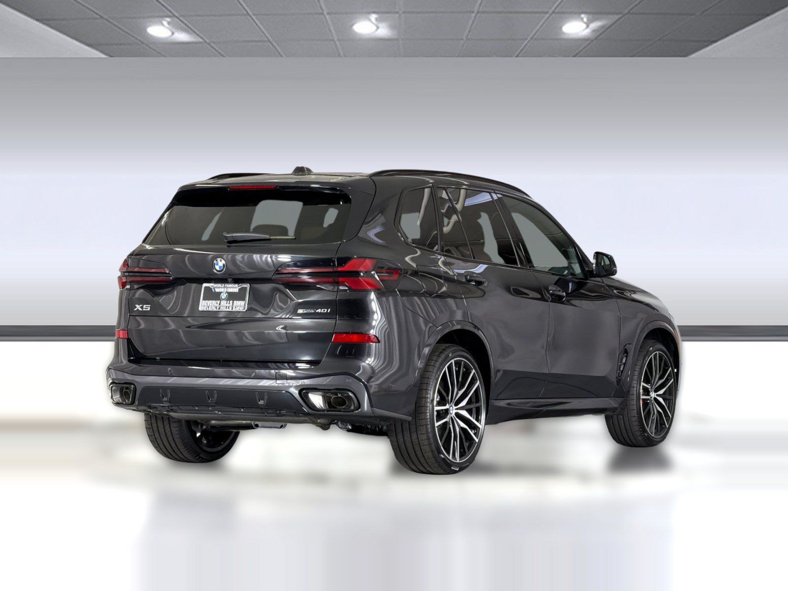 Used 2026 BMW X5 sDrive40i w/ Executive Package RWD image 9