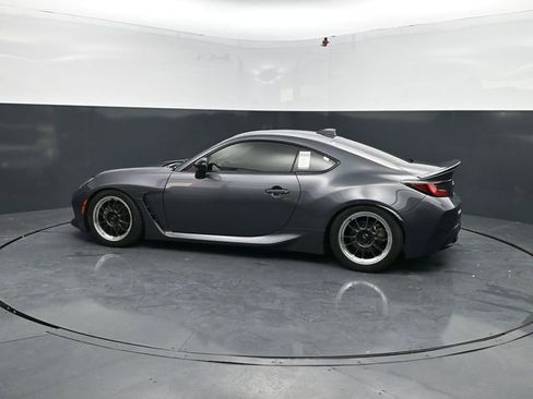 Used 2022 Toyota GR86 w/ ALL Weather Mat Package (TMS) RWD image 4