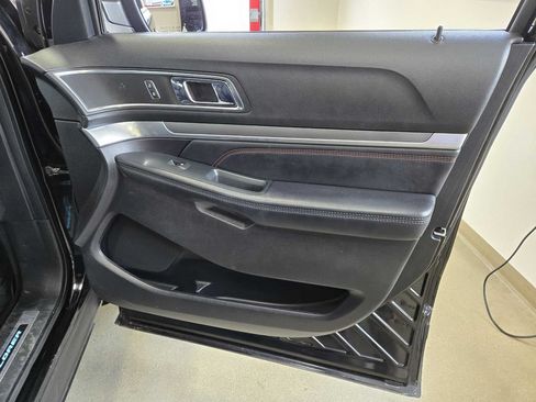 Used 2018 Ford Explorer Sport w/ Equipment Group 401A AWD/4WD image 20