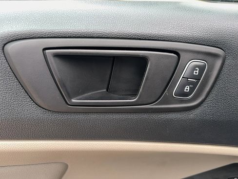 Used 2018 Ford EcoSport S image 14