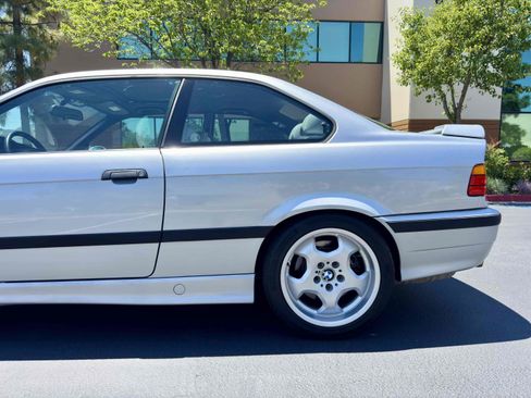 Used 1998 BMW M3 Coupe RWD image 17