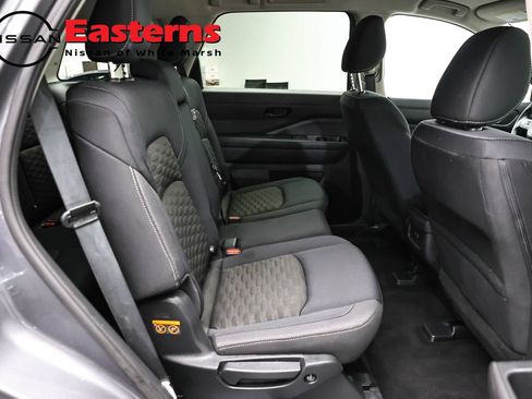 Used 2023 Nissan Pathfinder S AWD/4WD image 22