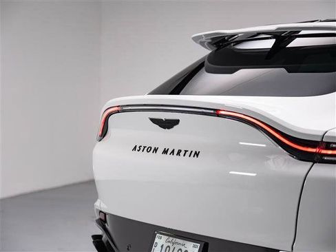 Used 2025 Aston Martin DBX 707 image 25