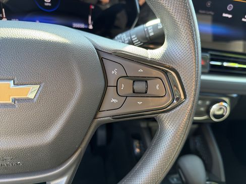 Used 2025 Chevrolet TrailBlazer LT image 11