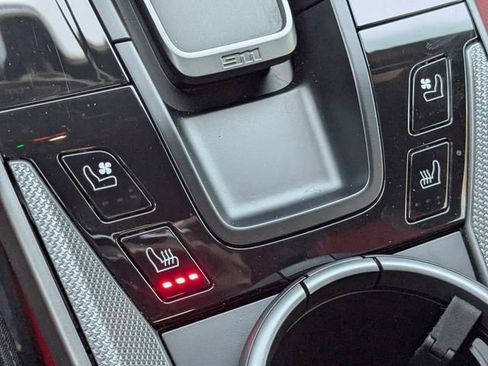 Used 2025 Porsche 911 Carrera image 25