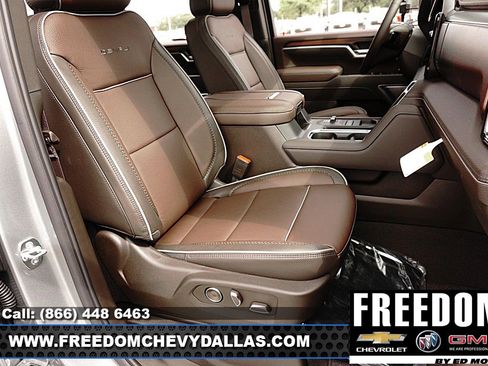 New 2026 GMC Sierra 2500 Denali w/ Denali Reserve Package image 16