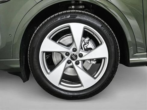 New 2025 Audi Q5 Prestige image 25
