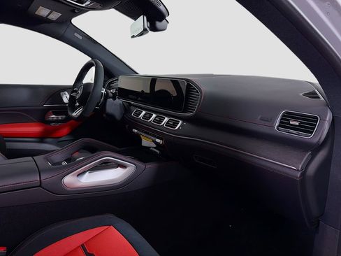 New 2026 Mercedes-Benz GLE 53 AMG 4MATIC Coupe image 32