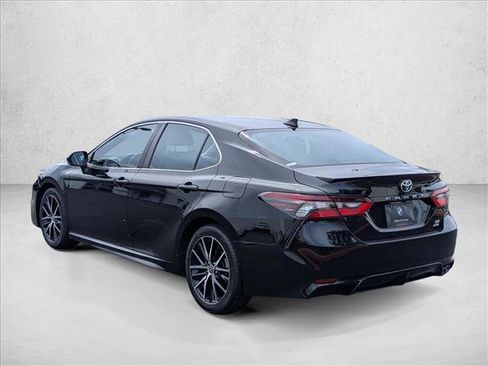 Used 2023 Toyota Camry SE w/ Cold Weather Package AWD/4WD image 8