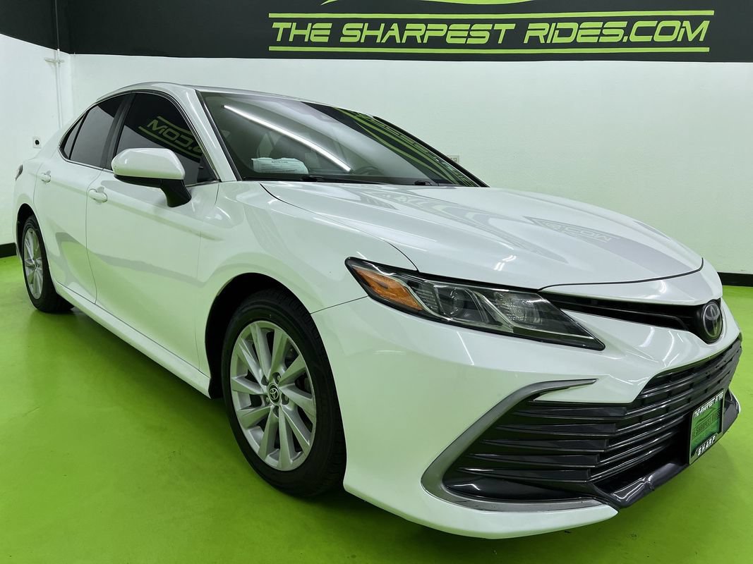 Used 2022 Toyota Camry LE FWD image 2