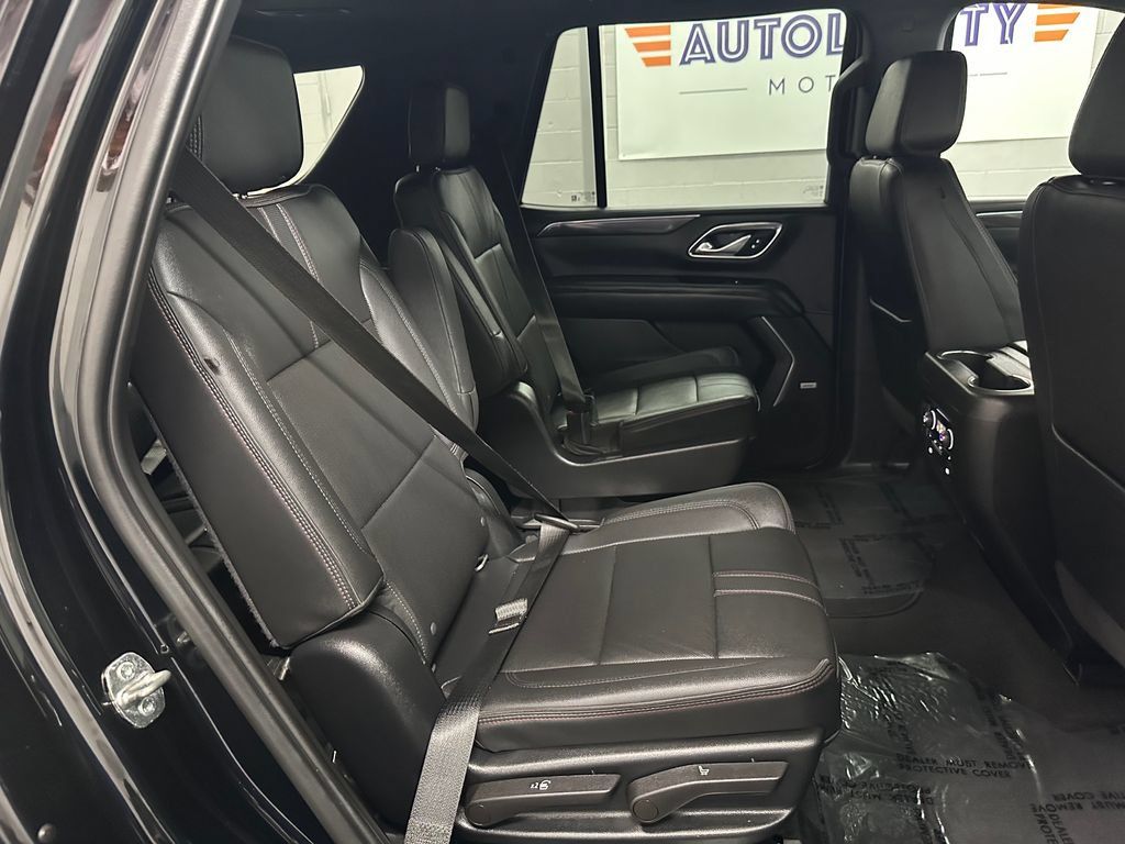 Used 2022 Chevrolet Tahoe RST w/ Luxury Package AWD/4WD image 20
