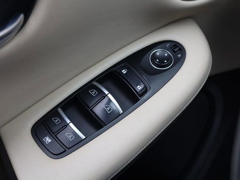 Used 2019 INFINITI QX50 Essential w/ Proactive Package image 30