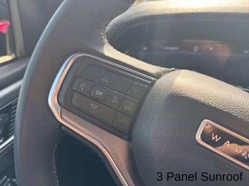 Used 2024 Jeep Wagoneer Series II image 23