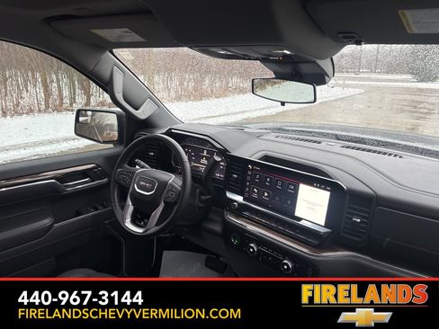 Used 2024 GMC Sierra 1500 Elevation image 32
