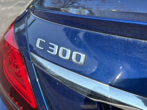 Used 2019 Mercedes-Benz C 300 Sedan image 17